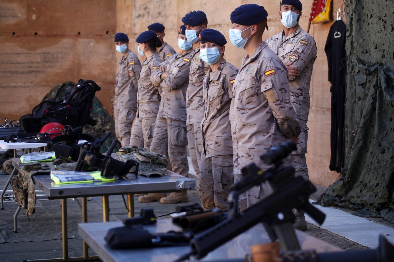 La Guardia Real se despliega por lugares emblemáticos de la provincia de Huelva.