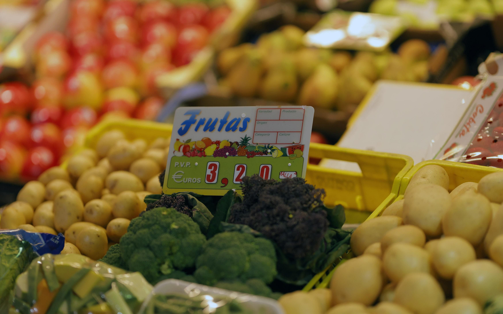 Así están los precios en el mercado de Triana, todas las imágenes