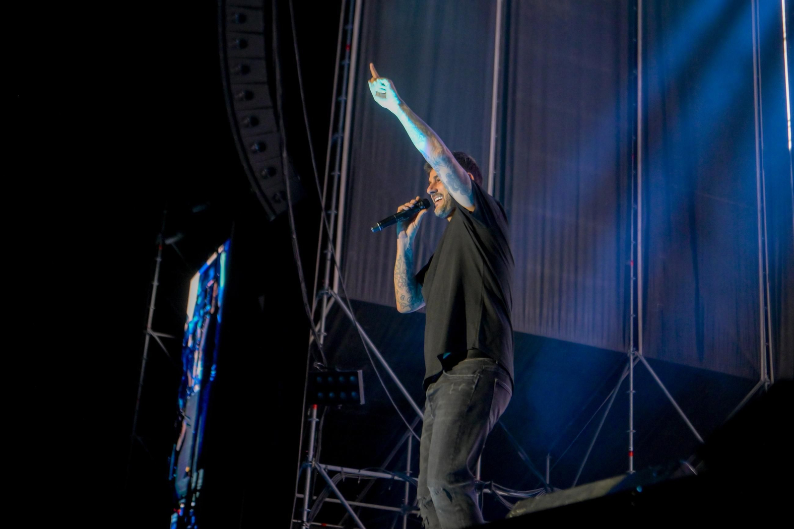 Todas las imágenes del concierto de Melendi en Cortijo Conde