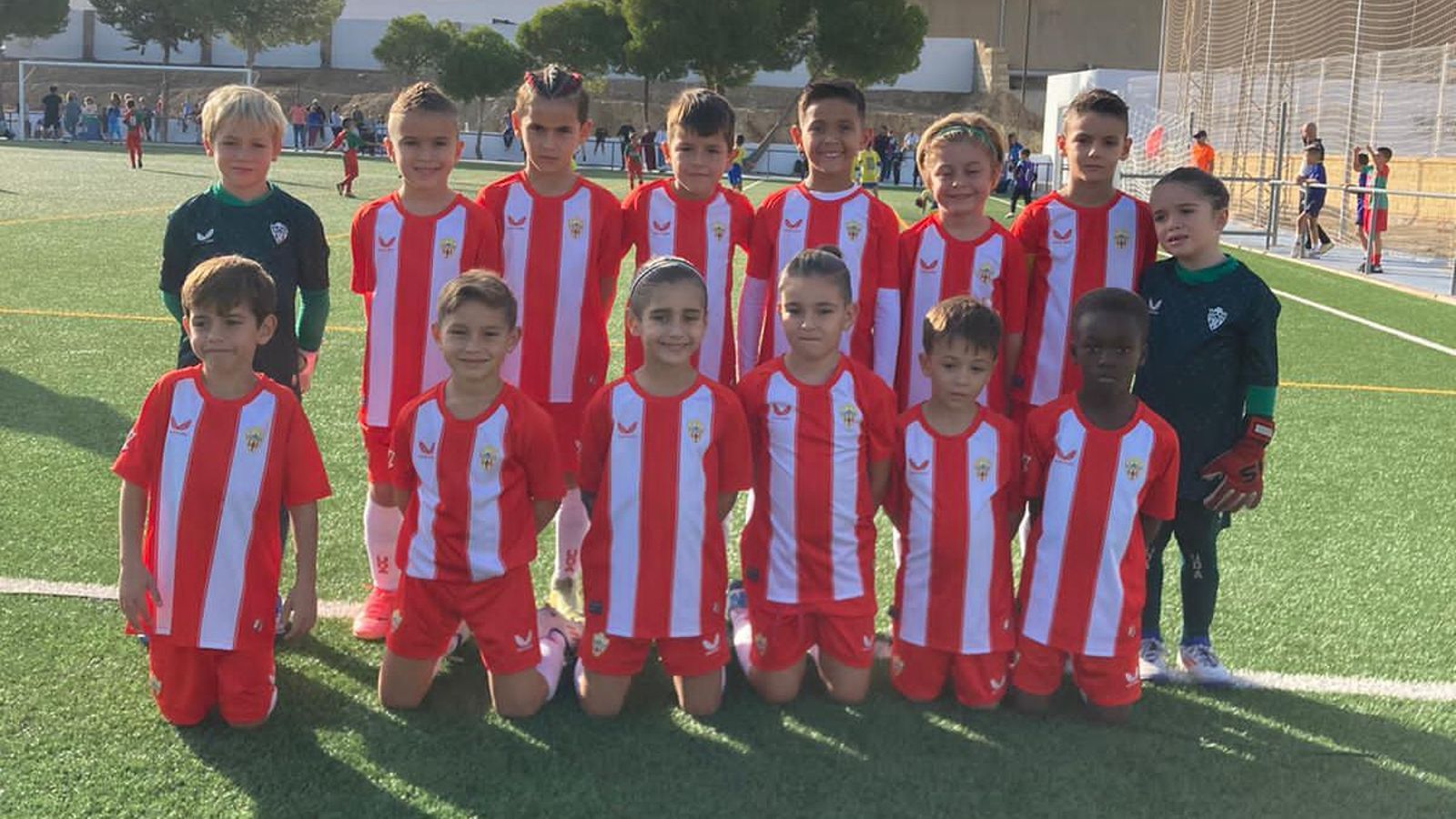 Uno de los equipos prebenjamines de la cantera rojiblanca