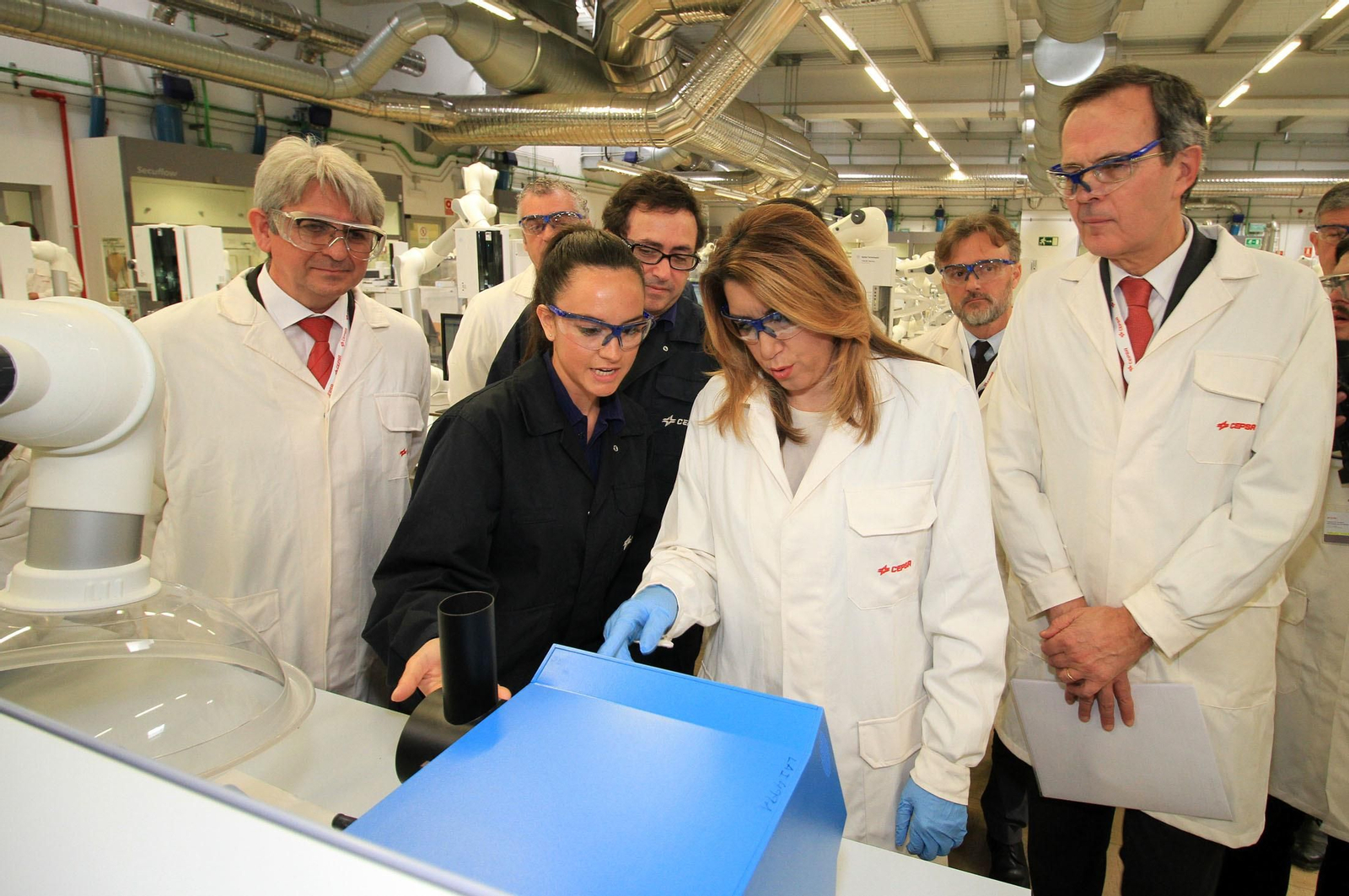 La presidenta de la Junta de Andalucía, Susana Díaz, y el consejero delegado de Cepsa, Pedro Miró, inauguran el proyecto 'Optimización de Aromáticos' de Cepsa, en imágenes