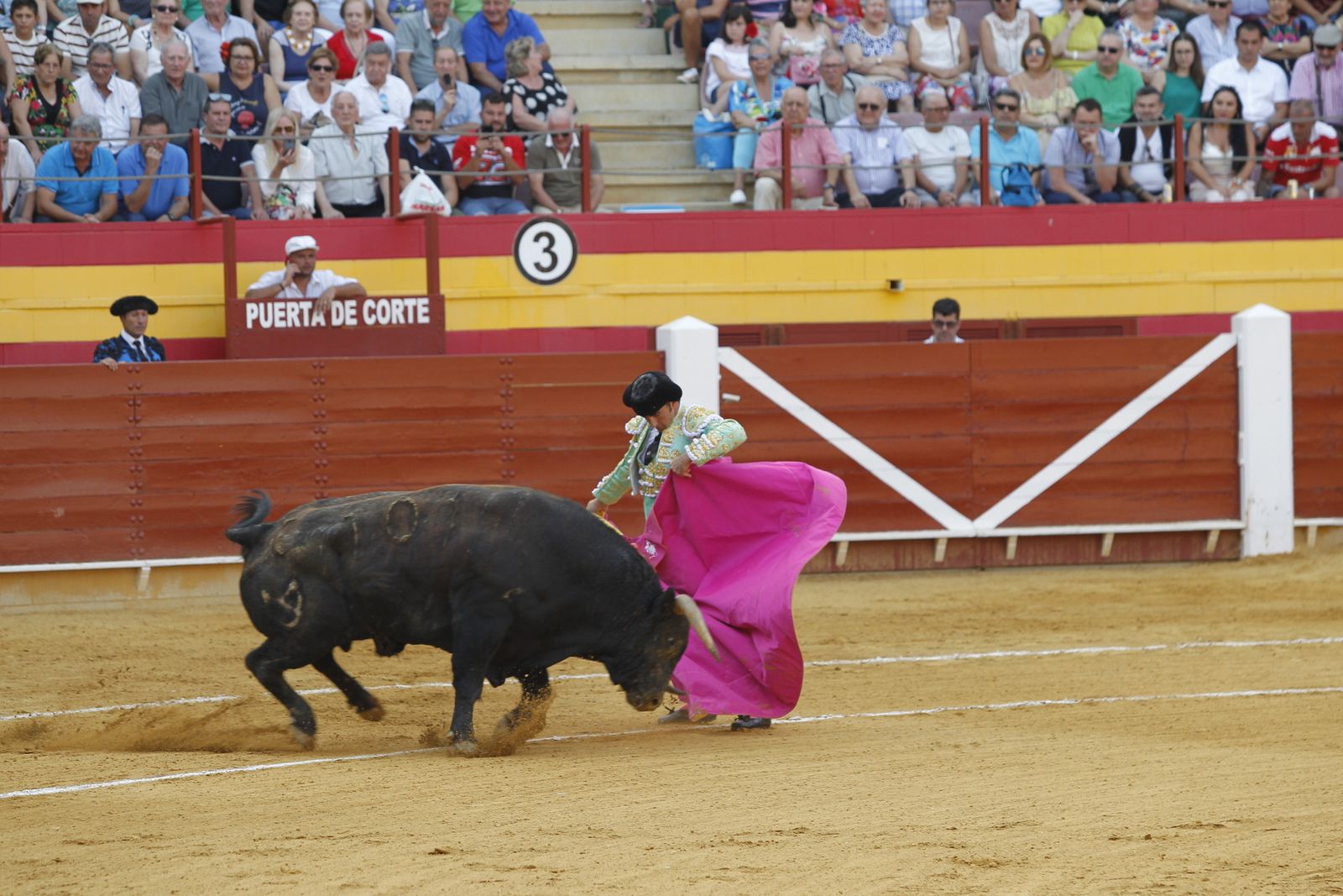 Fotogalería corrida de toros Roquetas de Mar. El Fandi, Castella, Cayetano.