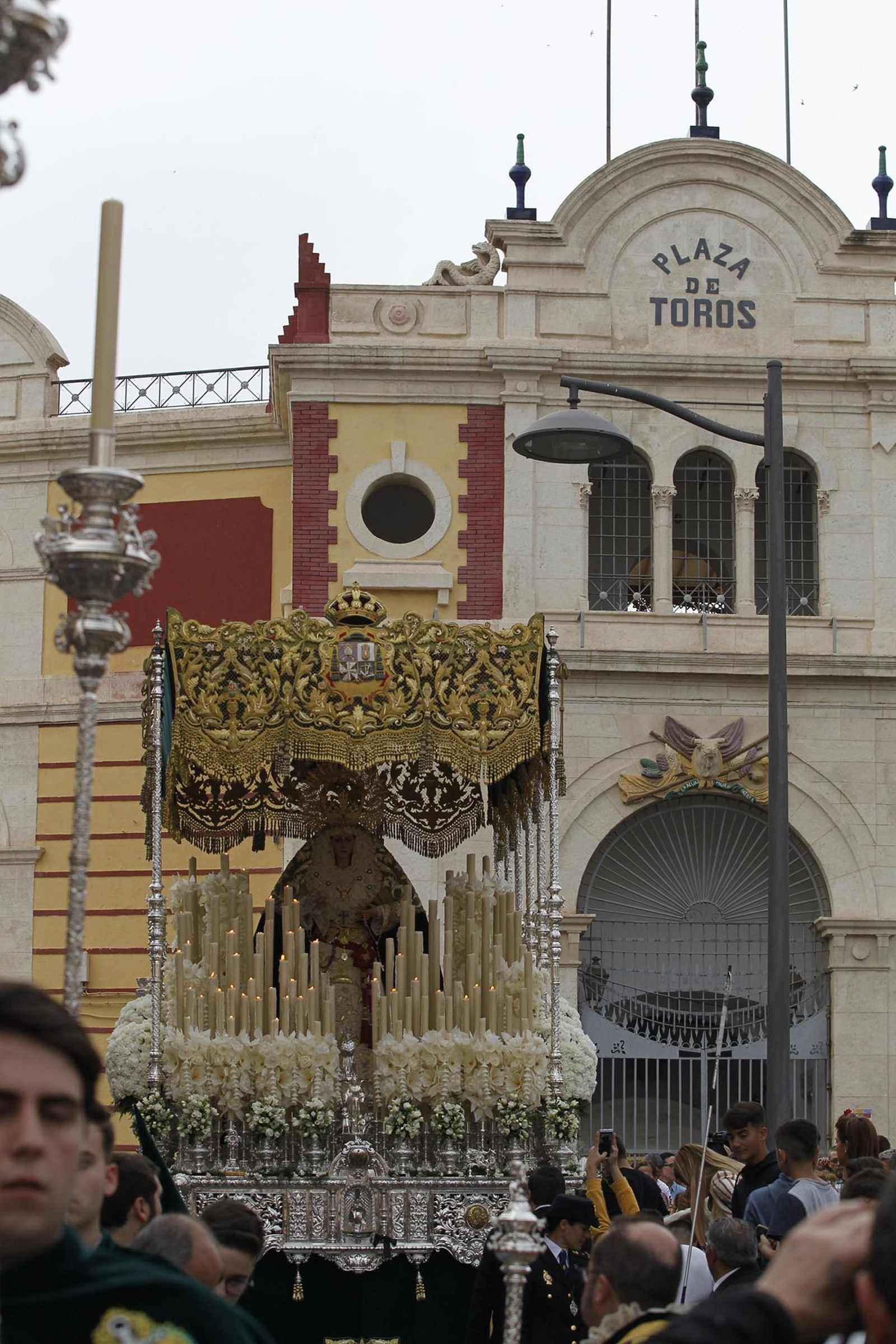 Imágenes de la Procesión de la Macarena. Semana Santa Almería 2019