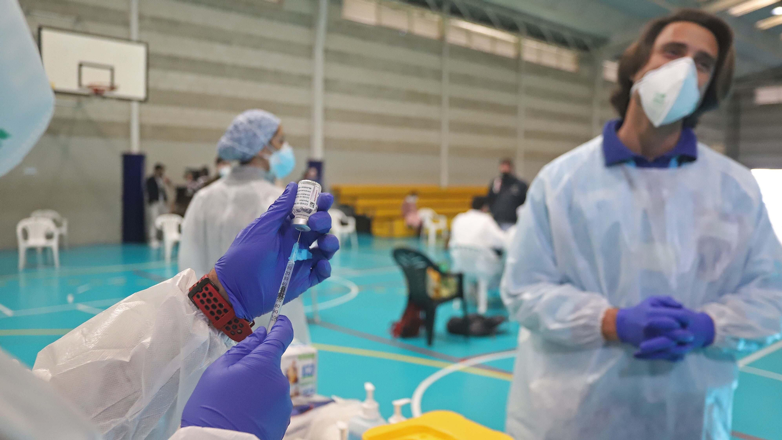 Vacunación de profesores en Algeciras