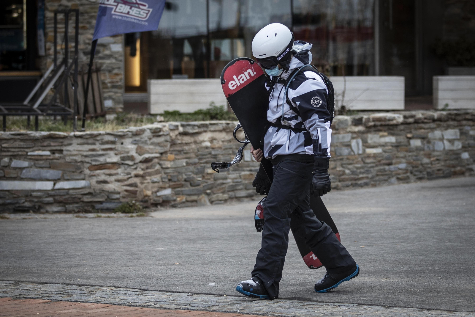 Fotos: así ha sido el inicio de la temporada de esquí en Sierra Nevada