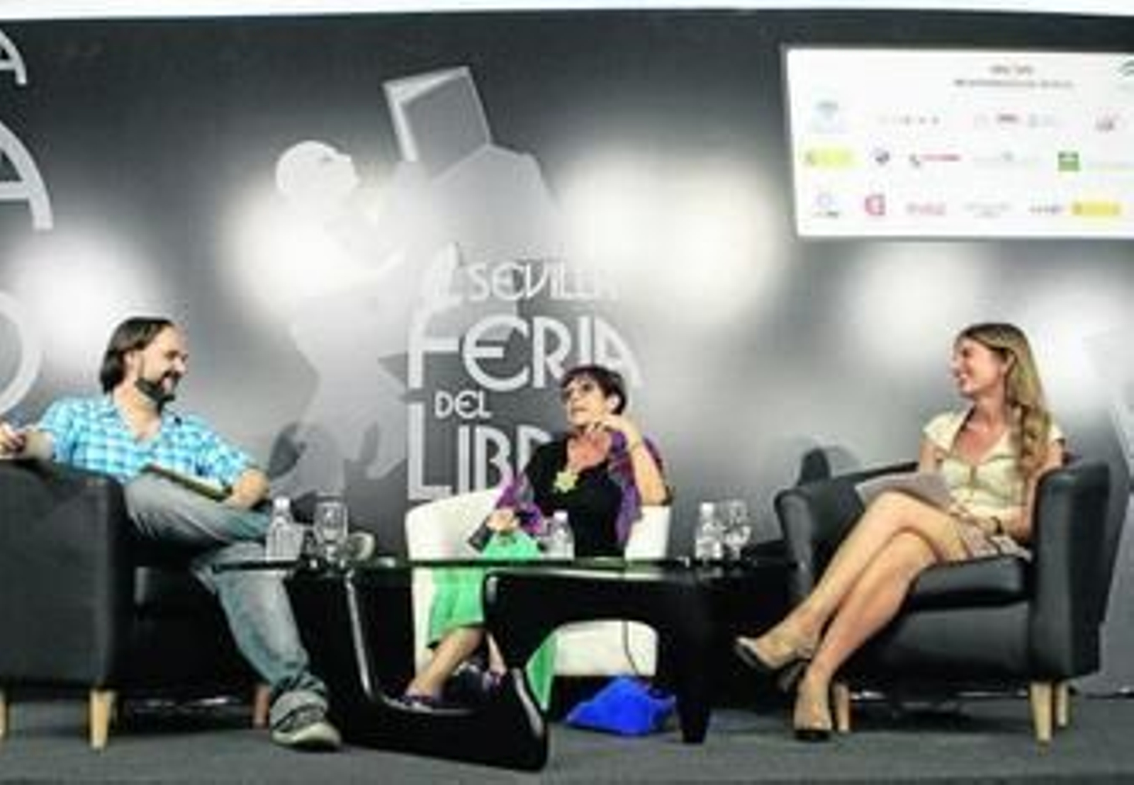 Maruja Torres diseccionó junto a Braulio Ortiz y Amalia Bulnes los retos del periodismo cultural.
