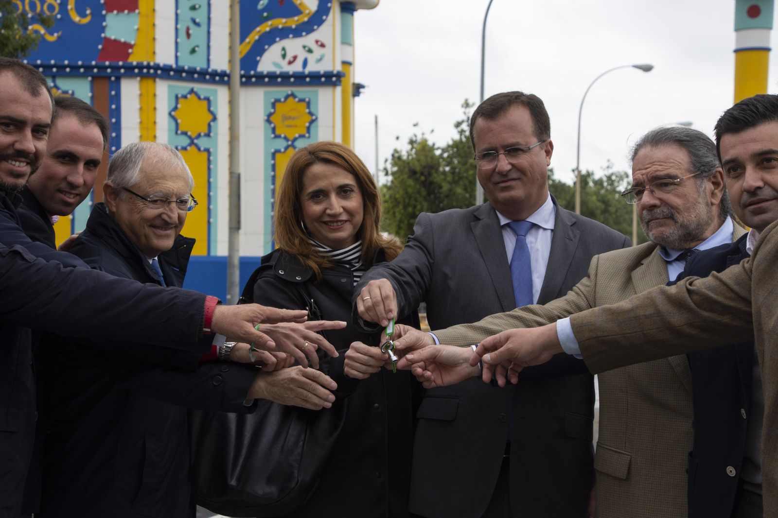 De izquierda a derecha, Carlos Gómez (Iluminaciones Ximénez), José Toranzo, José Antonio Muñoz, Luis Suárez (Ferrovial), Virginia Pividal (Lipasam), Juan Carlos Cabrera, Enrique Fernández, Carlos García Lara y Antonio Olivares.