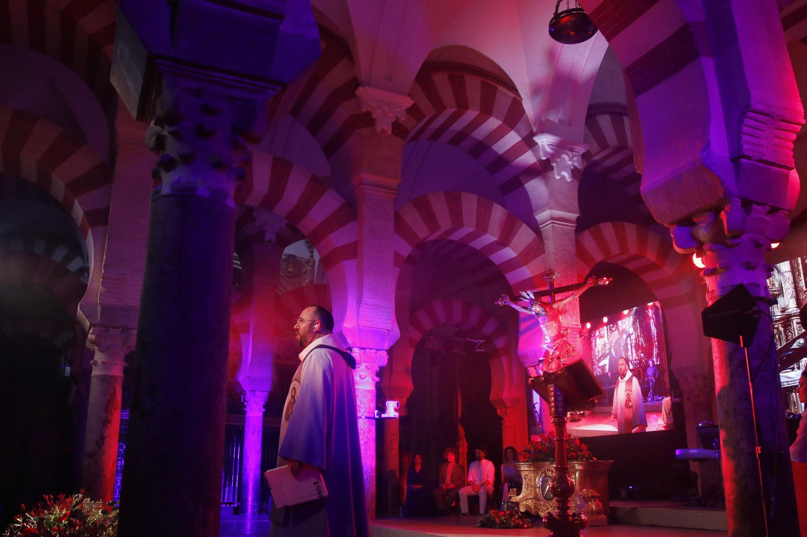 'Vía Crucis, el Musical', en fotografías