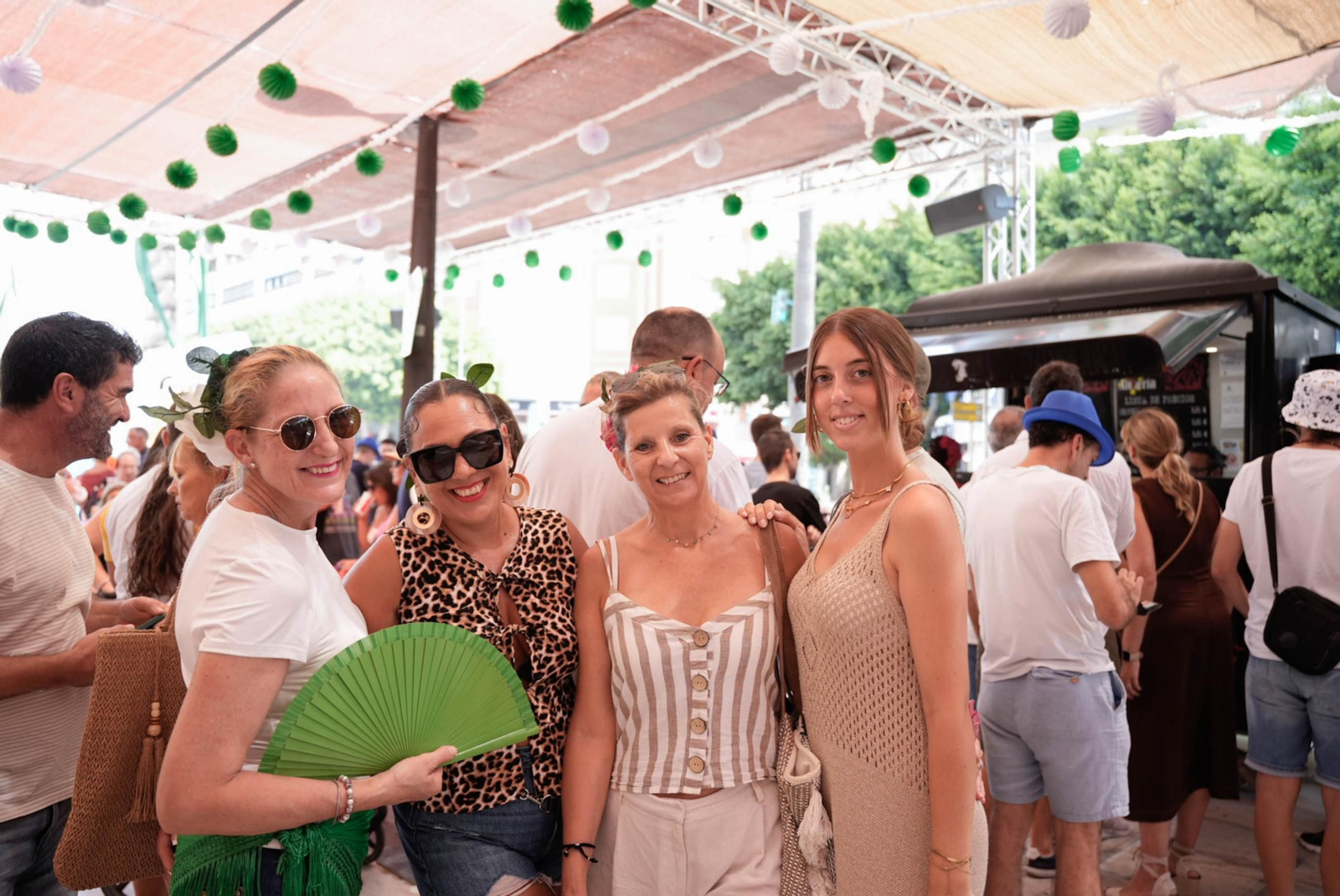 Así viven los almerienses el primer sábado de la Feria del Mediodía