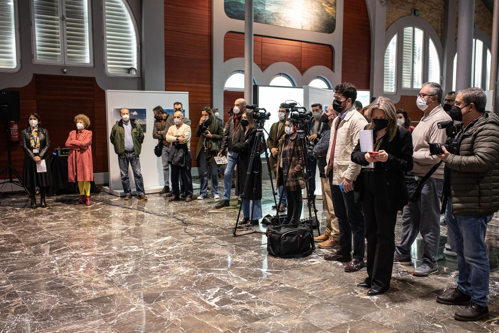 Inauguración de la exposición "El Agua y el Puerto" en imágenes