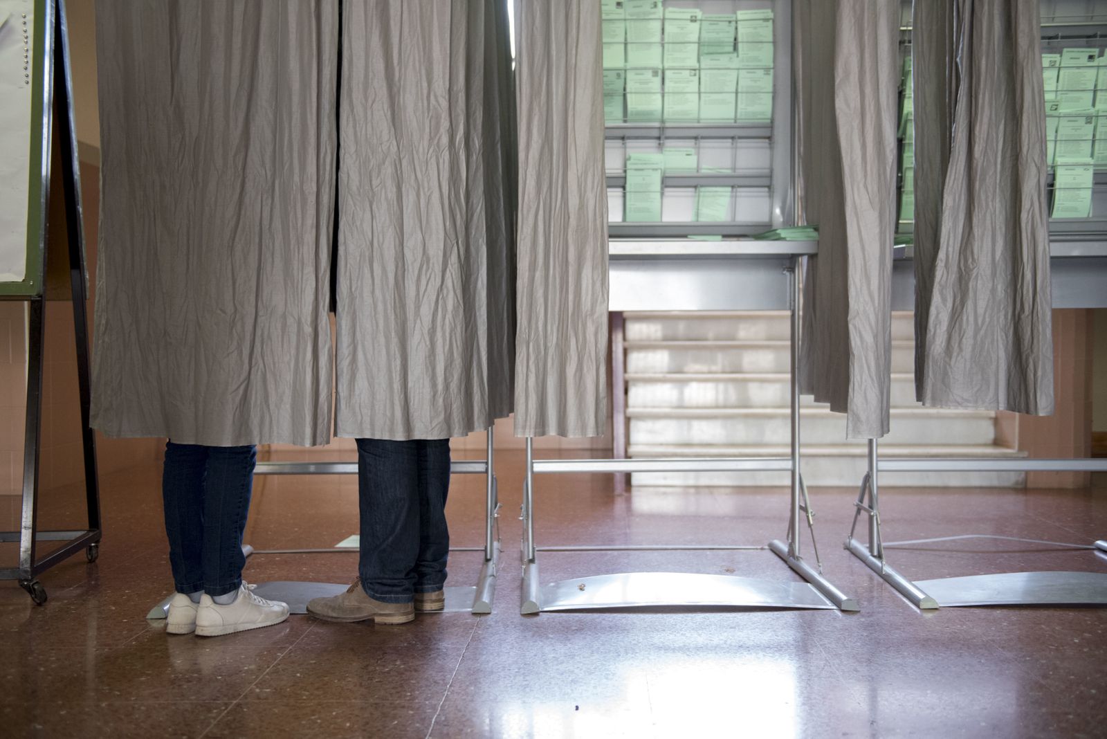 Los granadinos votan en el 2-D