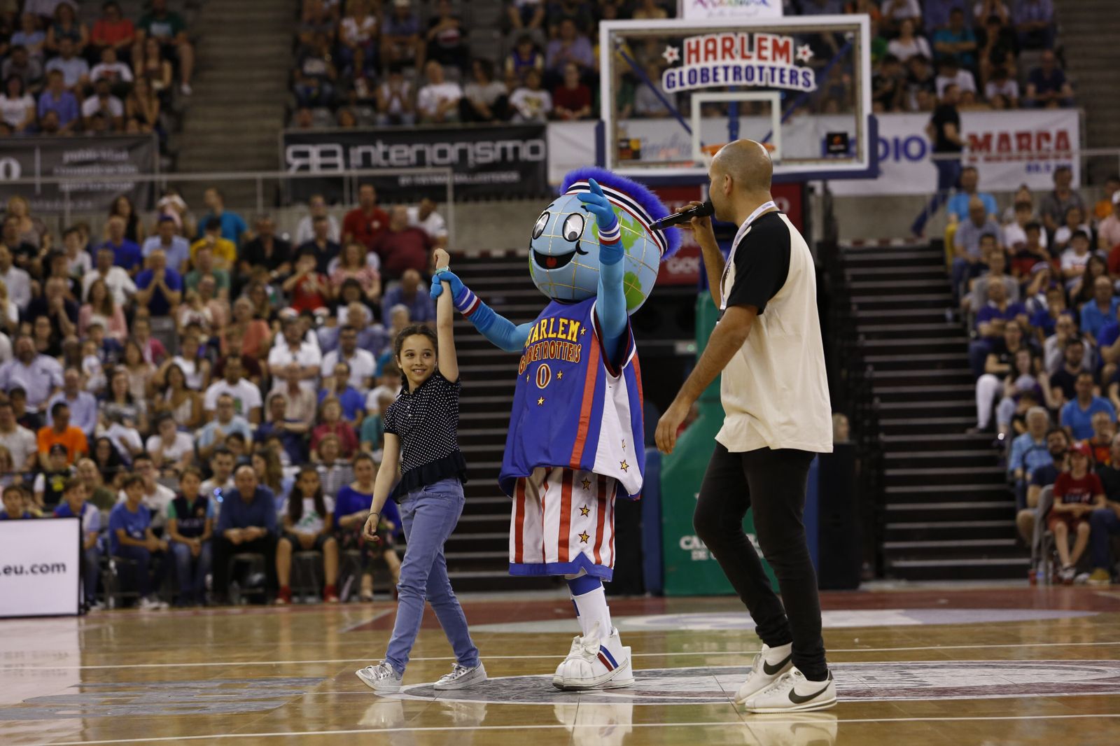 El espectáculo de los Globetrotters inunda el Palacio de Deportes