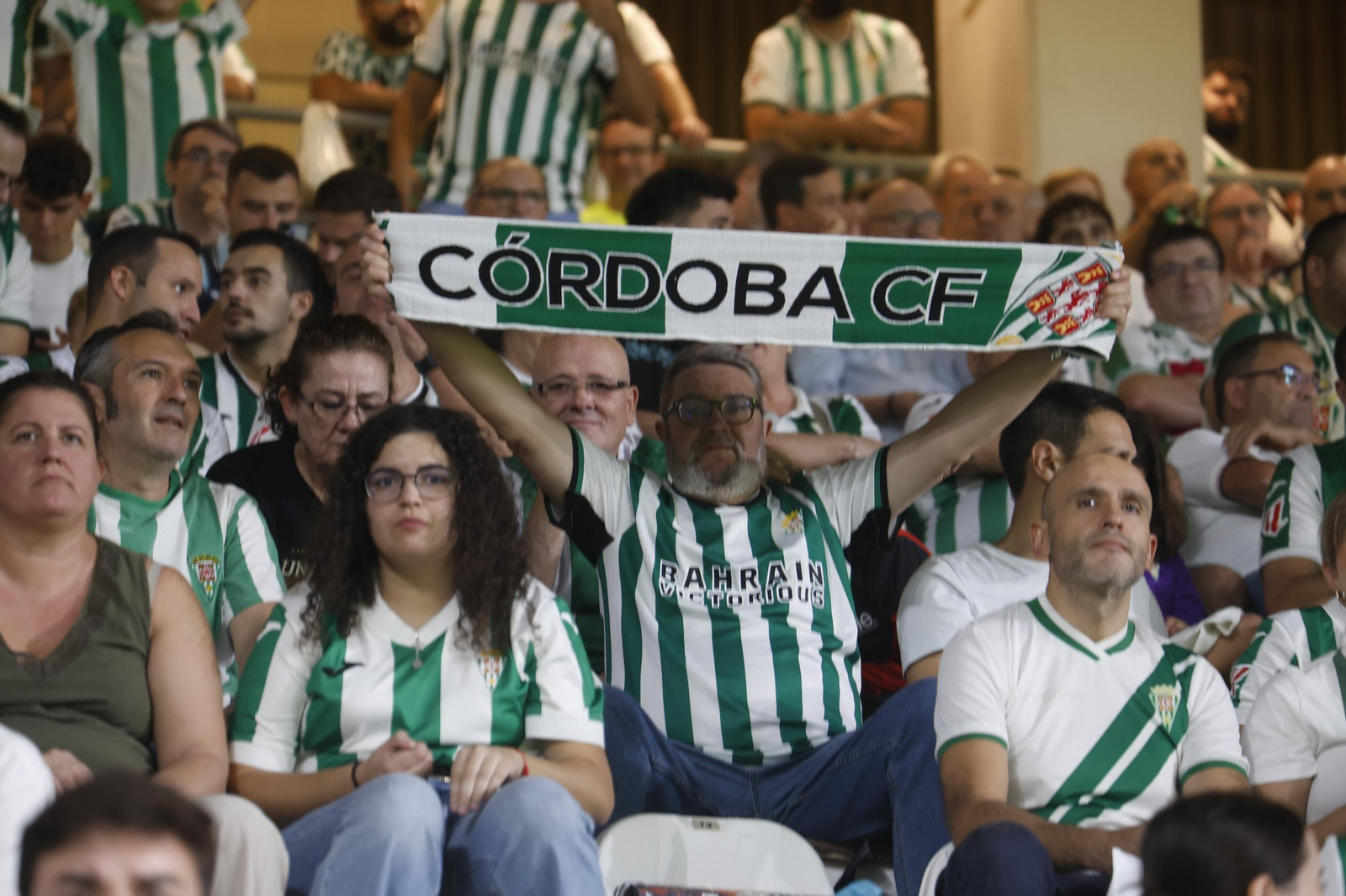 Las mejores fotos del ambiente en El Arcángel para el Córdoba CF - Cultural Leonesa