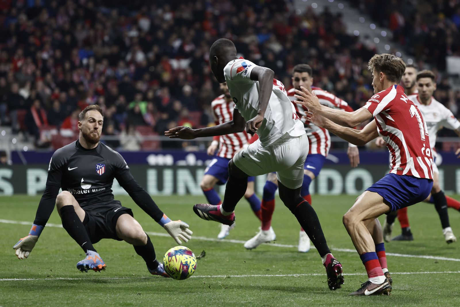 Las fotos de la debacle del Sevilla contra el Atlético