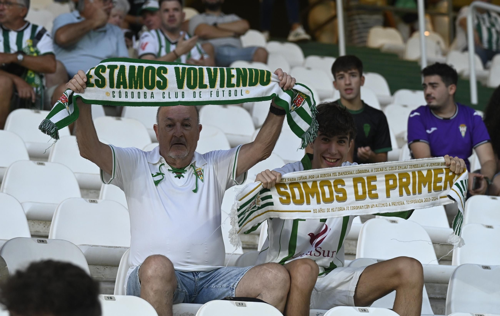 Las mejores fotos del ambiente en El Arcángel para el Córdoba CF - Las Palmas
