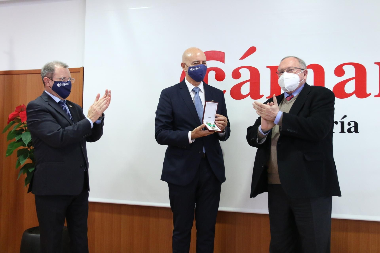 Jerónimo Parra, presidente de la Cámara de Almería, Diego Martínez y José Luis Bonet, presidente de las Cámaras de España