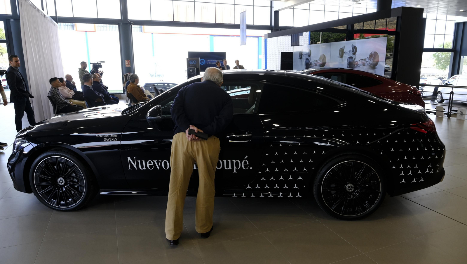 imágenes de la presentación de los nuevos Mercedes-Benz eléctricos, en SAVERES Huércal de Almería