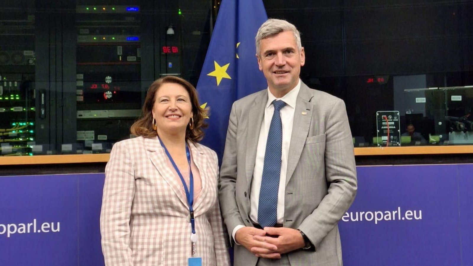 Carmen Crespo, nueva portavoz.