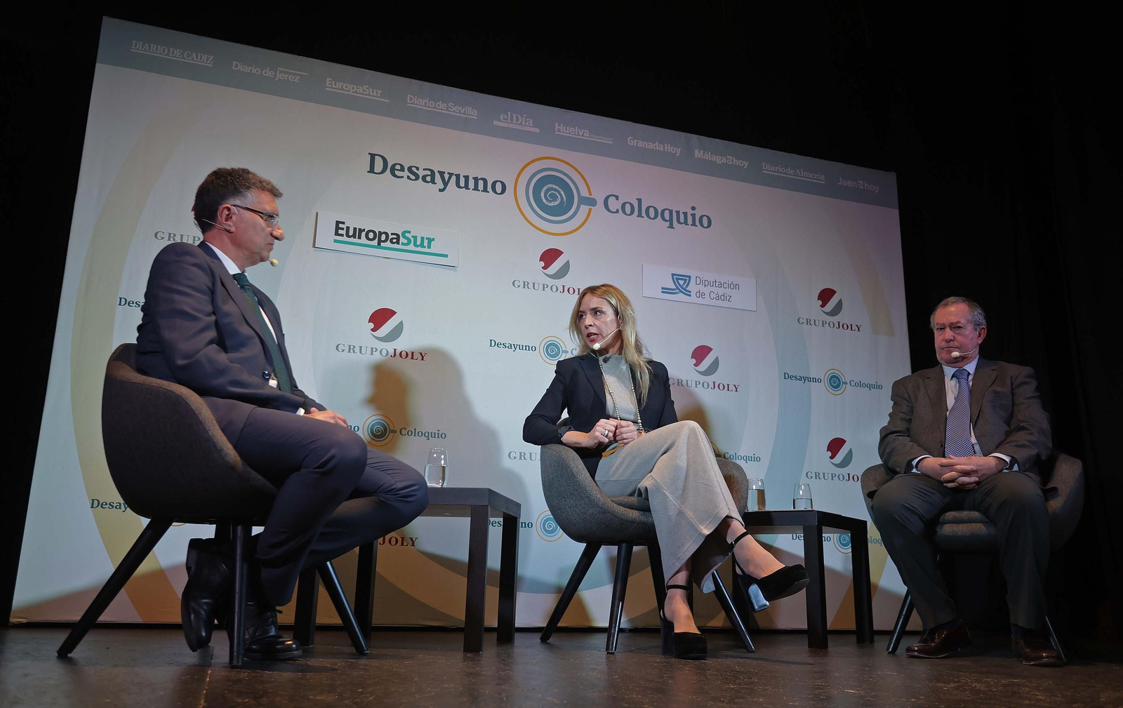 Fotos del desayuno-coloquio 'Infraestructuras: un pilar esencial para el desarrollo de la provincia' de la Diputación Provincial de Cádiz