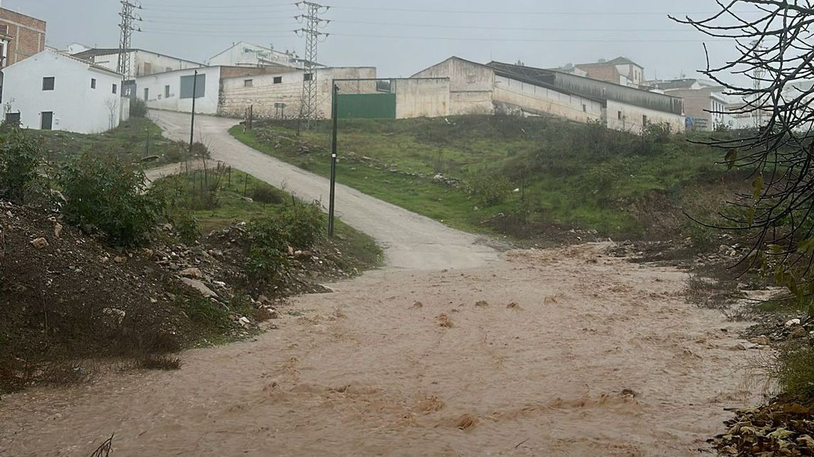 Desbordamiento del arroyo Los Ángeles en Ardales.