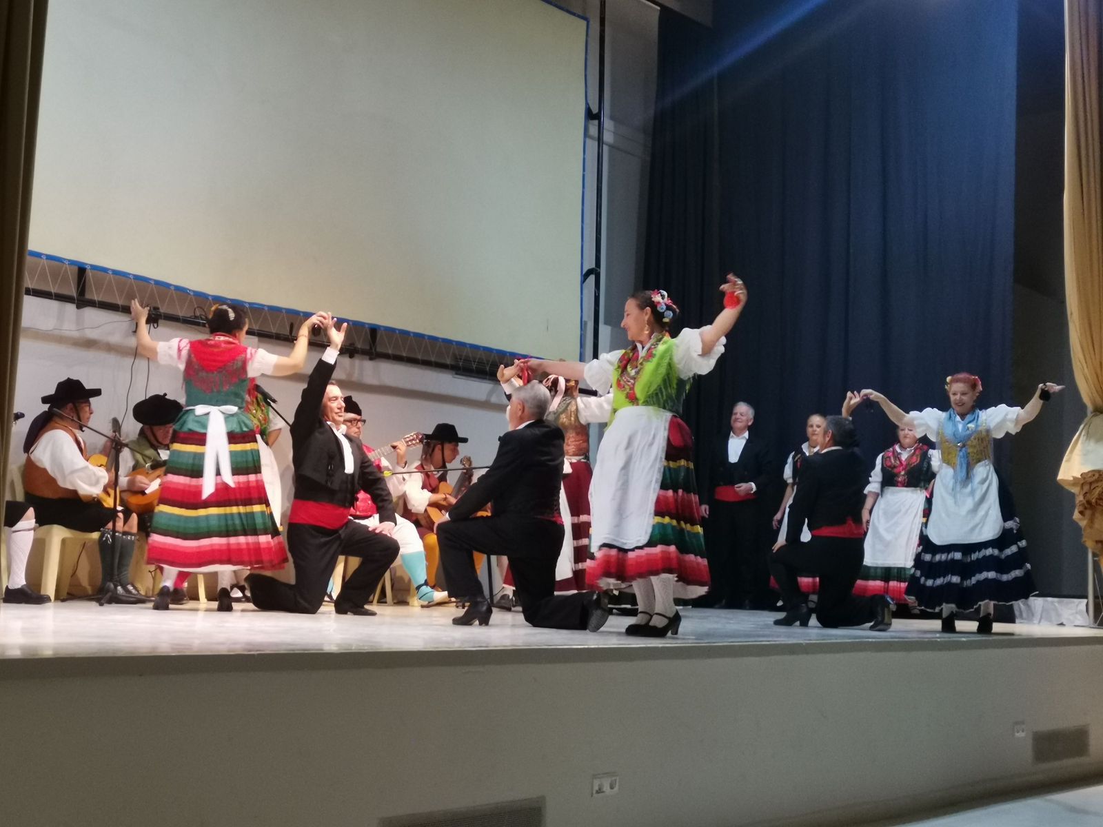 Fandanguillos, soleares y parrales animan a los reos de ‘El Acebuche’