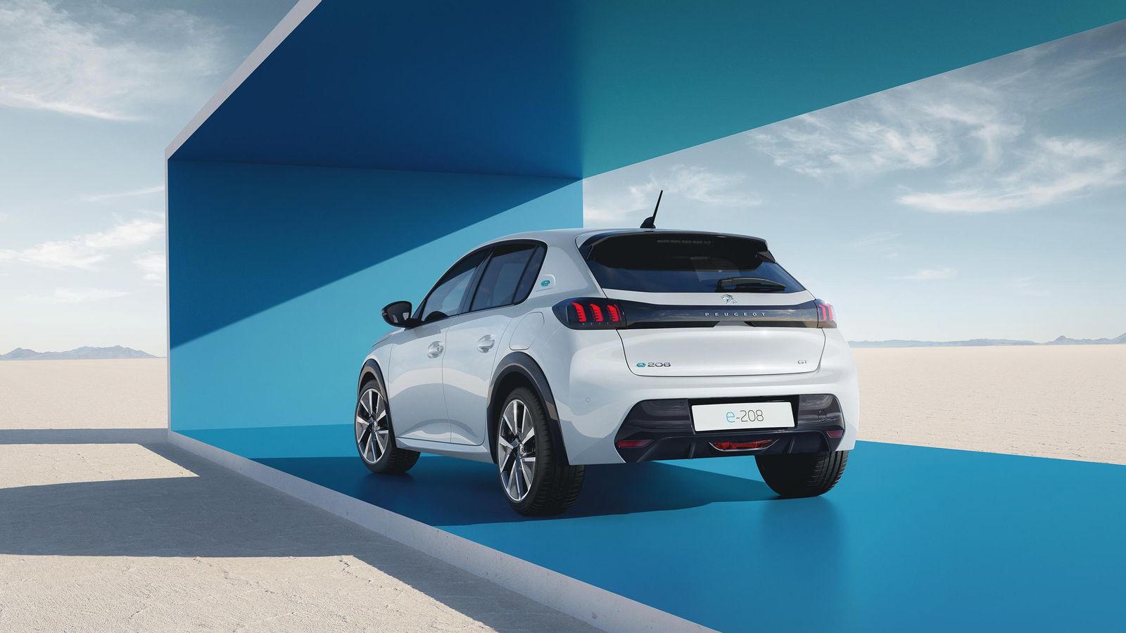 Desde su lanzamiento comercial en 2019, este que se producirá en 2023 es el segundo cambio que afecta al rendimiento del Peugeot e-208.