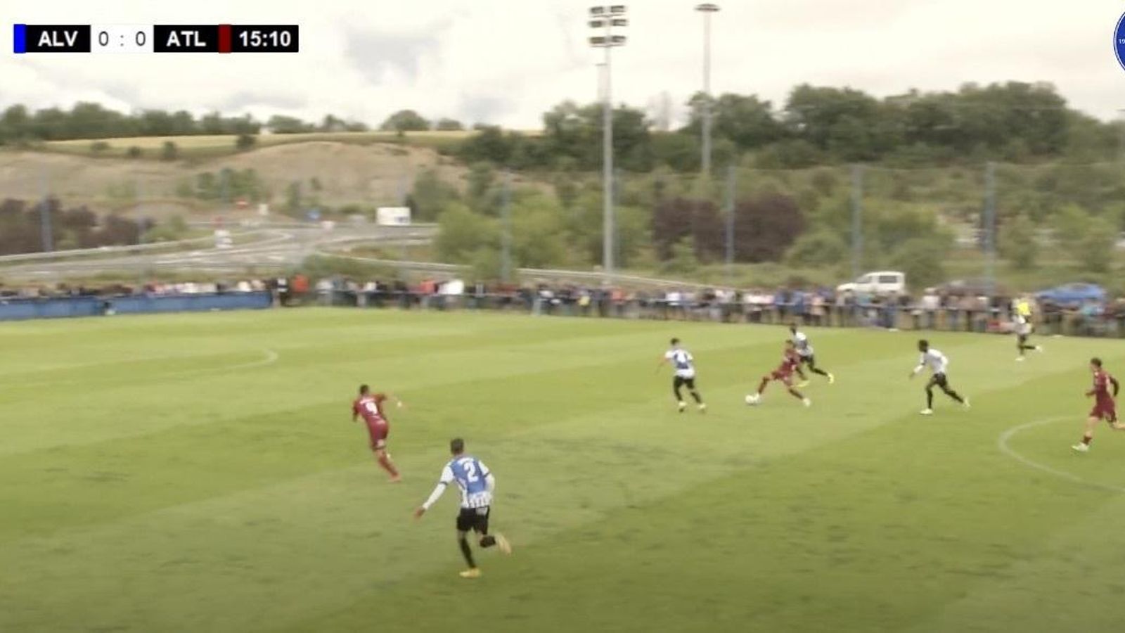 Airam Cabrera parte en posición legal en el tanto que le anularon al Sanluqueño.