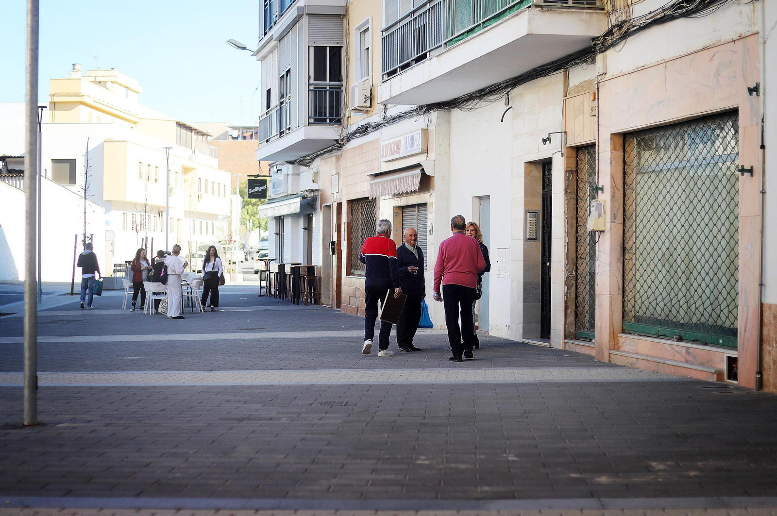 Barrio a Barrio: Imágenes de la Barriada de Los Dolores