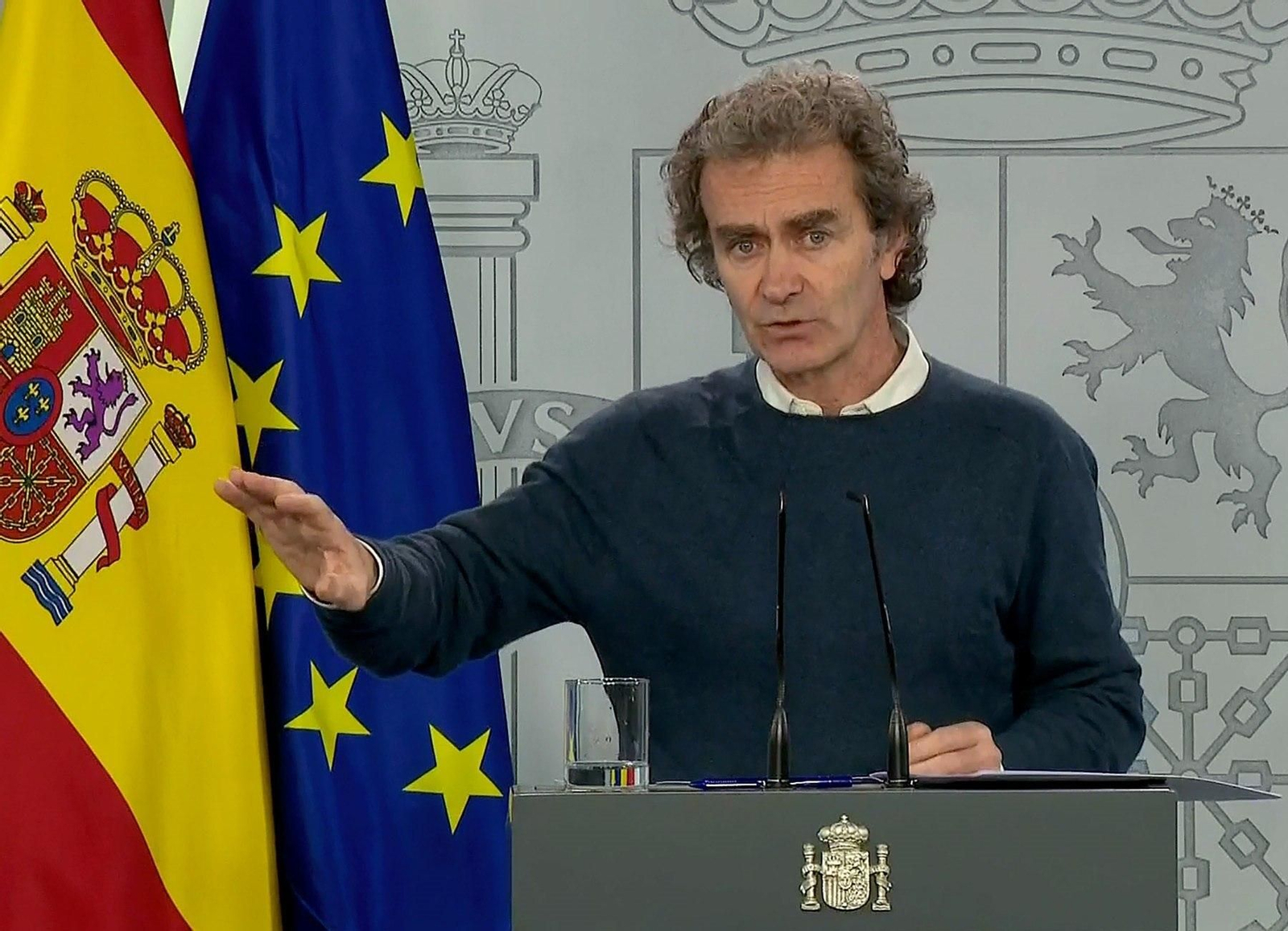 El director del Centro de Coordinación de Alertas y Emergencias Sanitarias, Fernando Simón, durante la rueda de prensa de este domingo