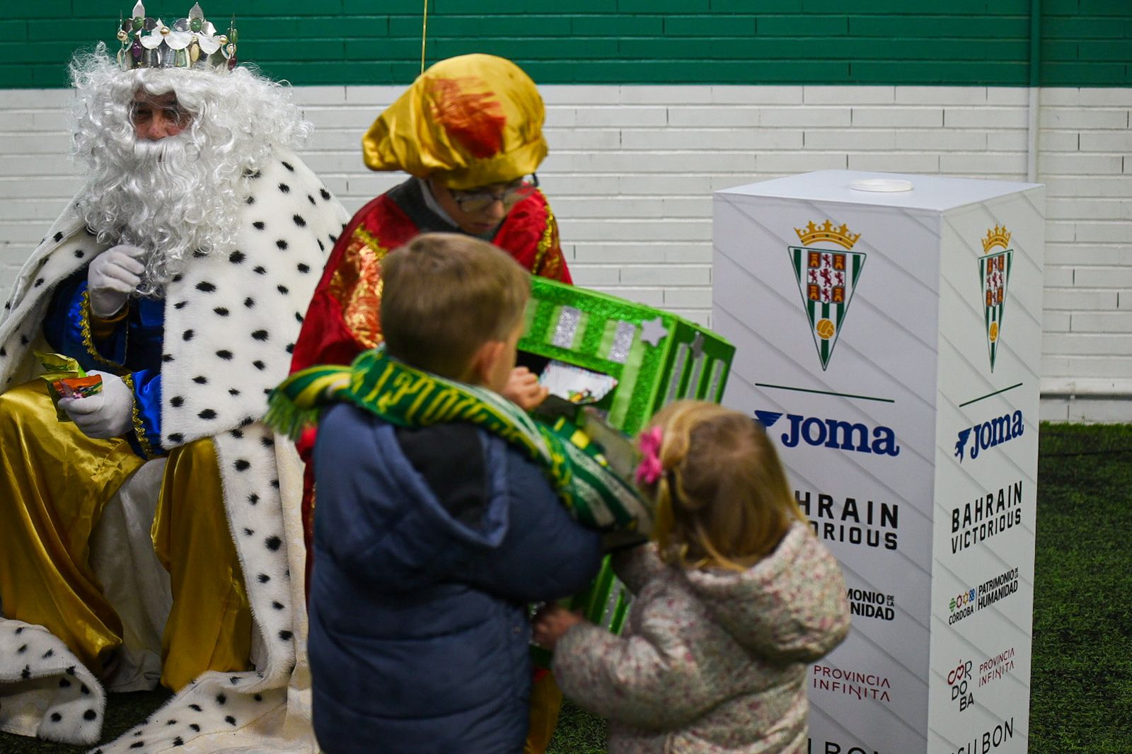 Las mejores fotos de la recepción del Córdoba CF a los Reyes Magos en El Arcángel
