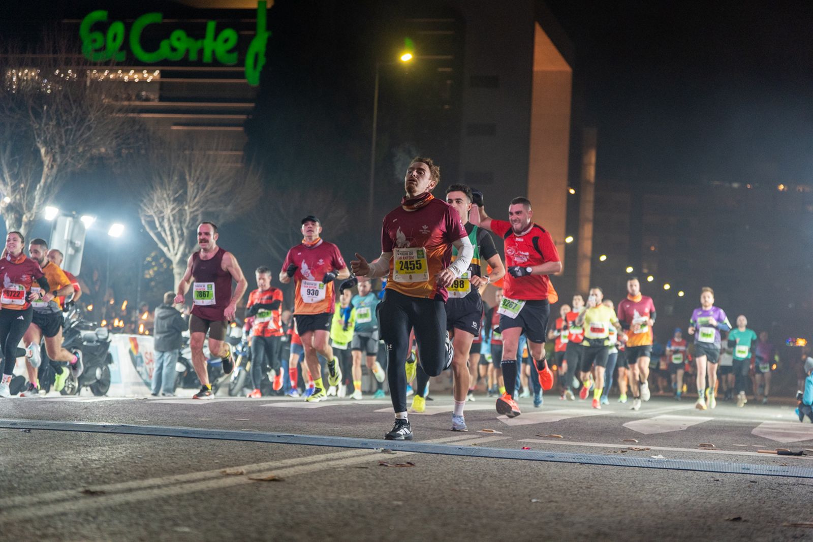 En imágenes: búscate en tu llegada a meta de la Carrera de San Antón 2026 (7)