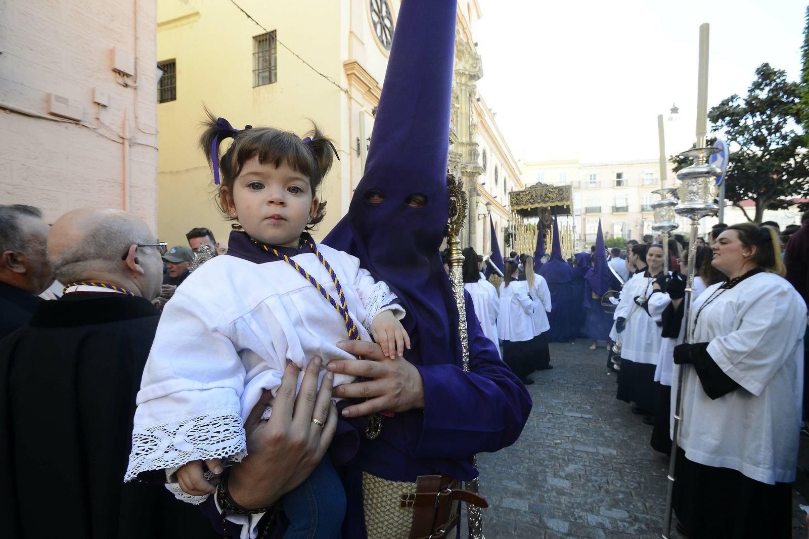 Salida procesional de la hermandad de Columna