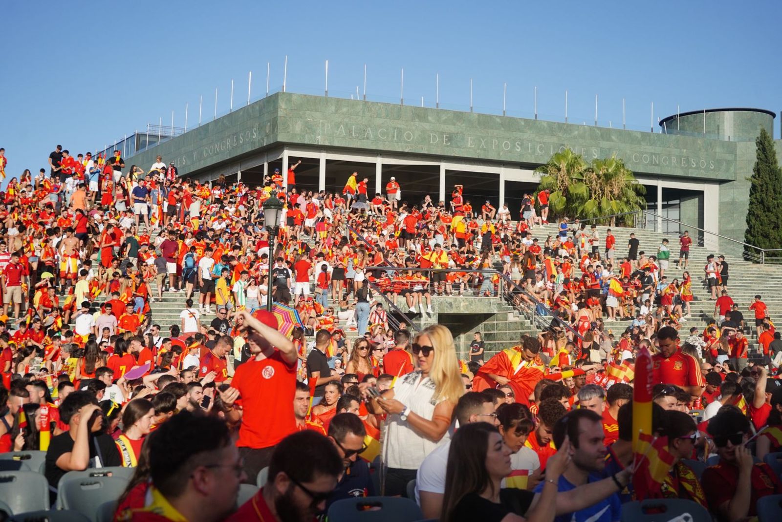 Así se vive en las calles de Granada la final de la Eurocopa