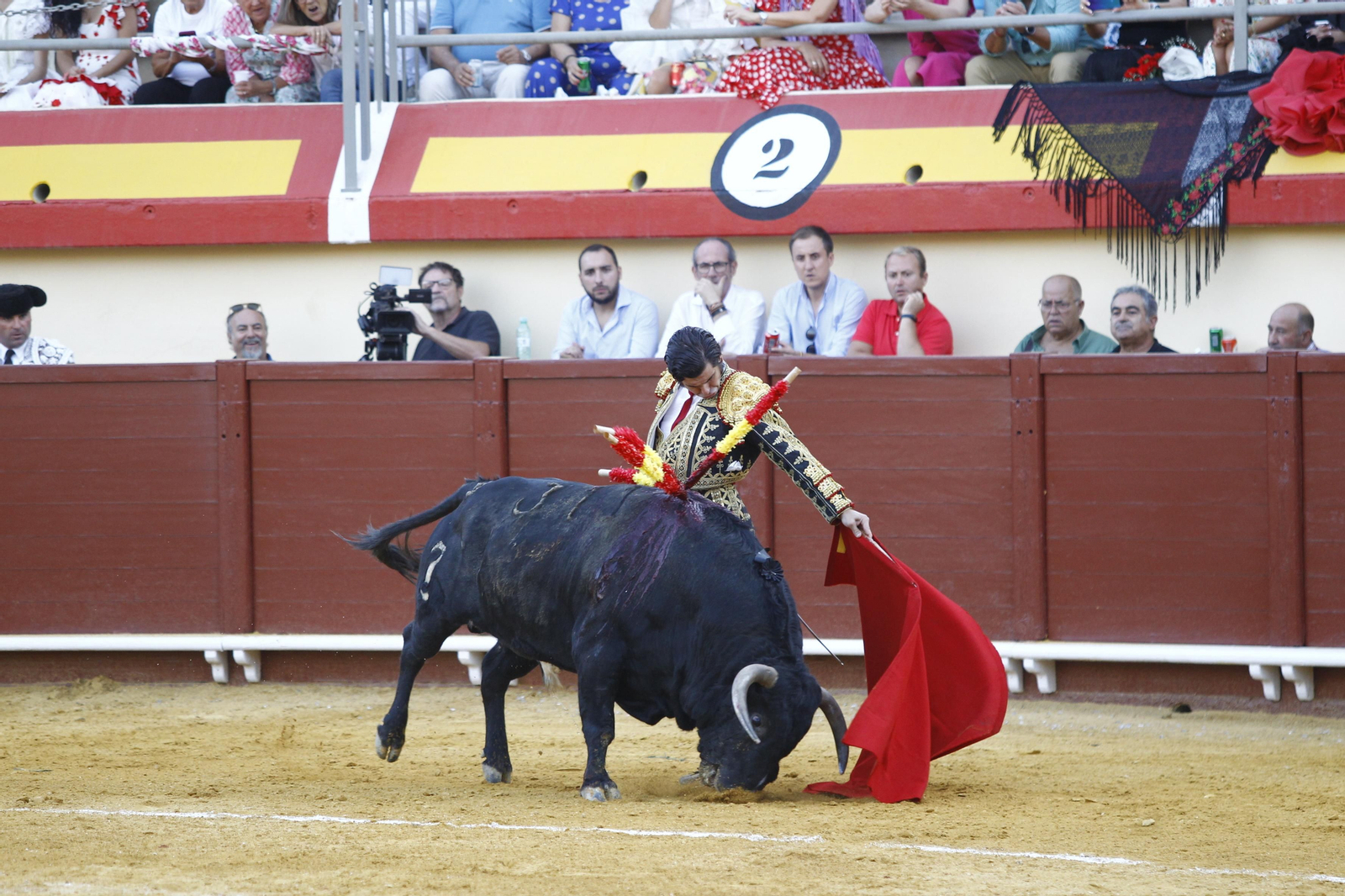 Imágenes de la corrida de toros de la Feria de Vera, con Morante de la Puebla, Emilio de Justo y Pablo Aguado