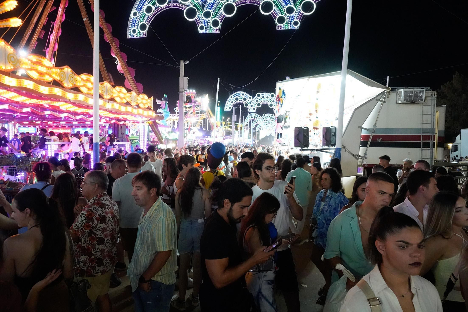 Imágenes del ambiente de Colombinas el día 3 de agosto