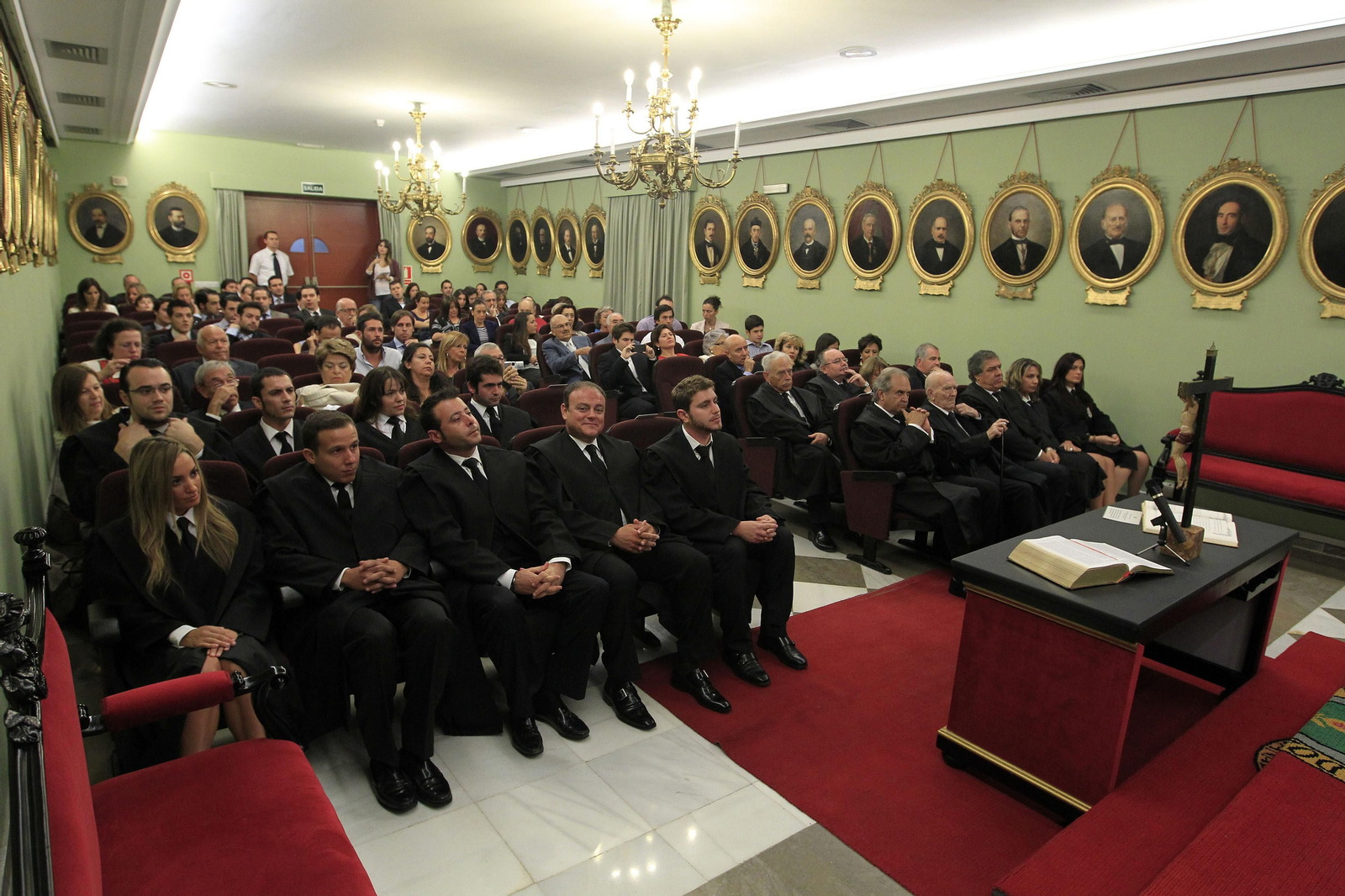 El Colegio de Abogados de Granada patrocina un premio de la Real Academia de Jurisprudencia y Legislación