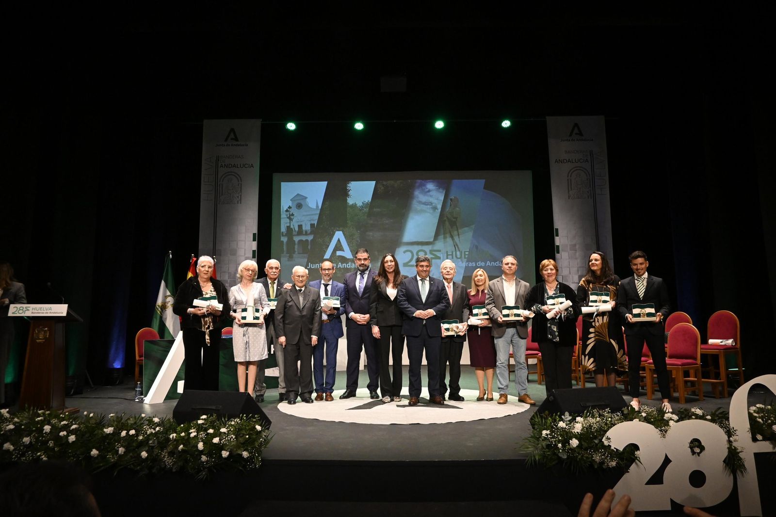 Premios de las Banderas de Andalucía en Huelva, en imágenes
