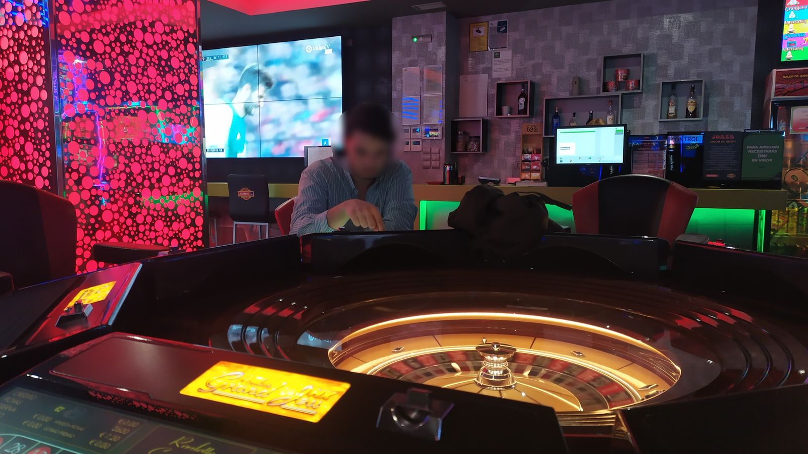 Una de las atracciones de los locales es la ruleta