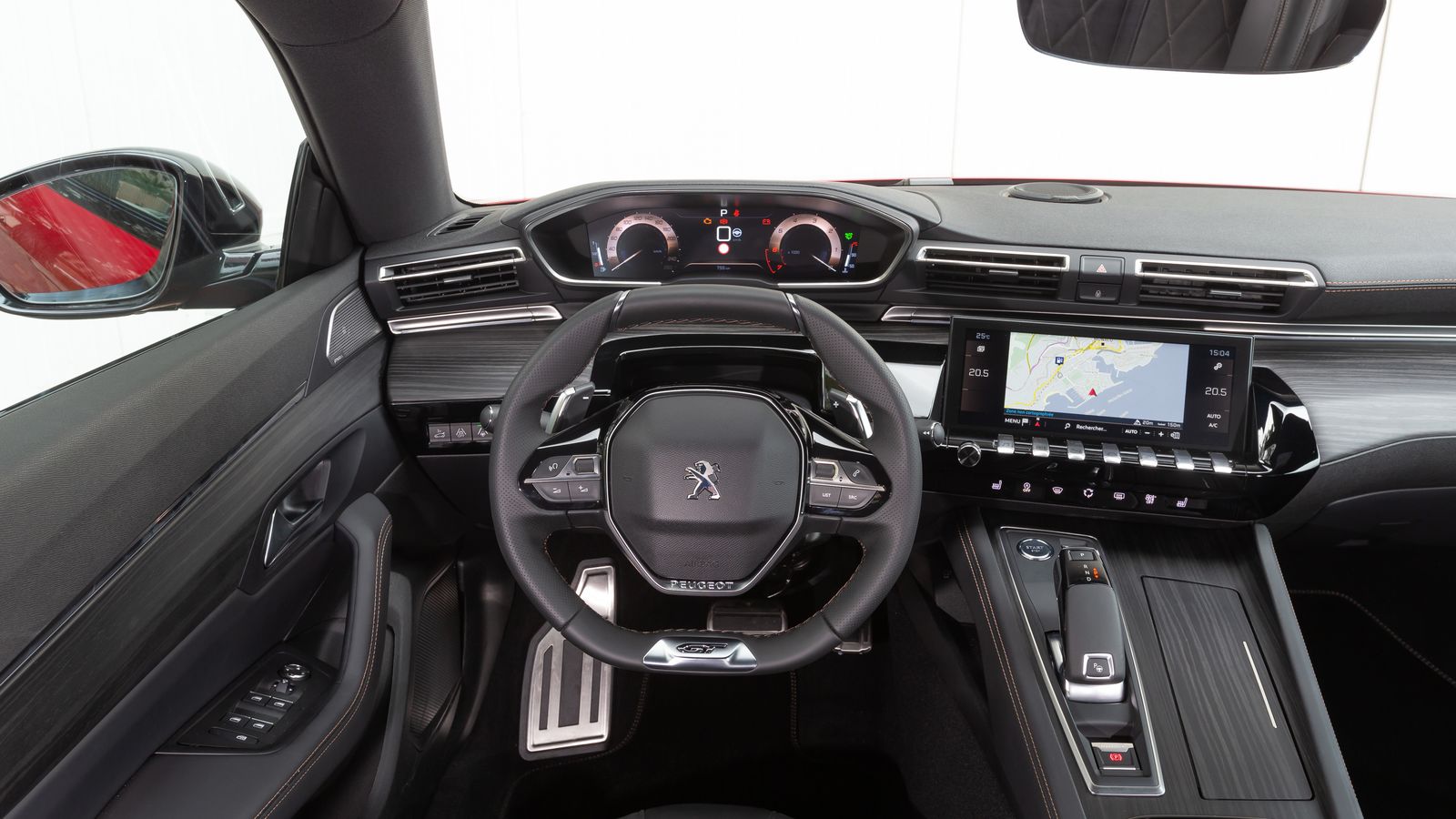 Este 508 estrena el i-cockpit de cuarta generación.