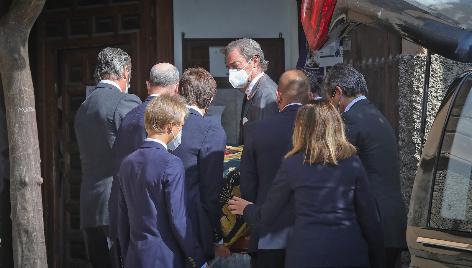 Familiares y amigos despiden en San Marcos a Luis López de Carrizosa y Domecq 'Conde de Peraleja'