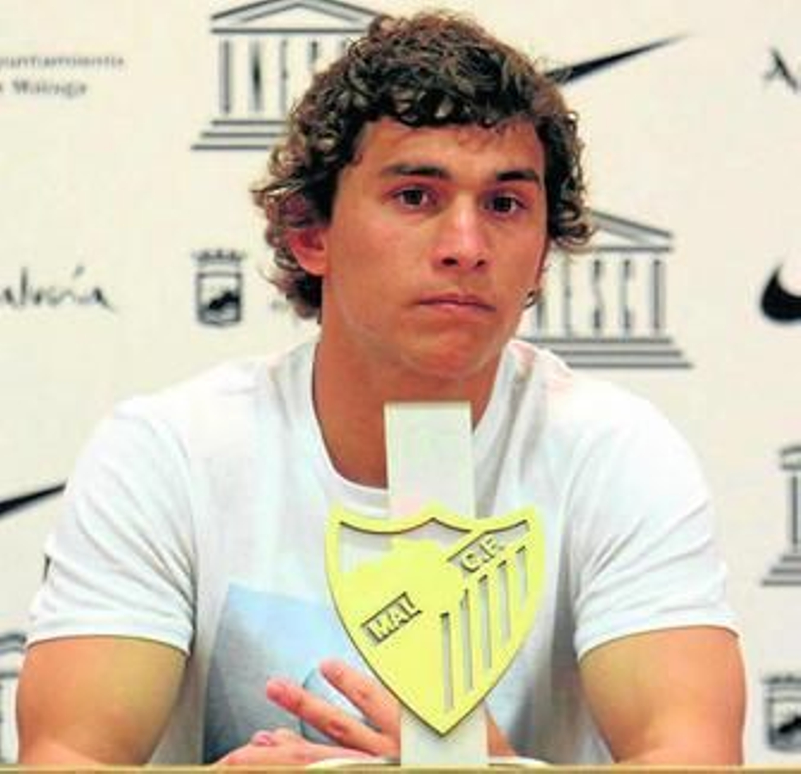 Seba Fernández, en una rueda de prensa.