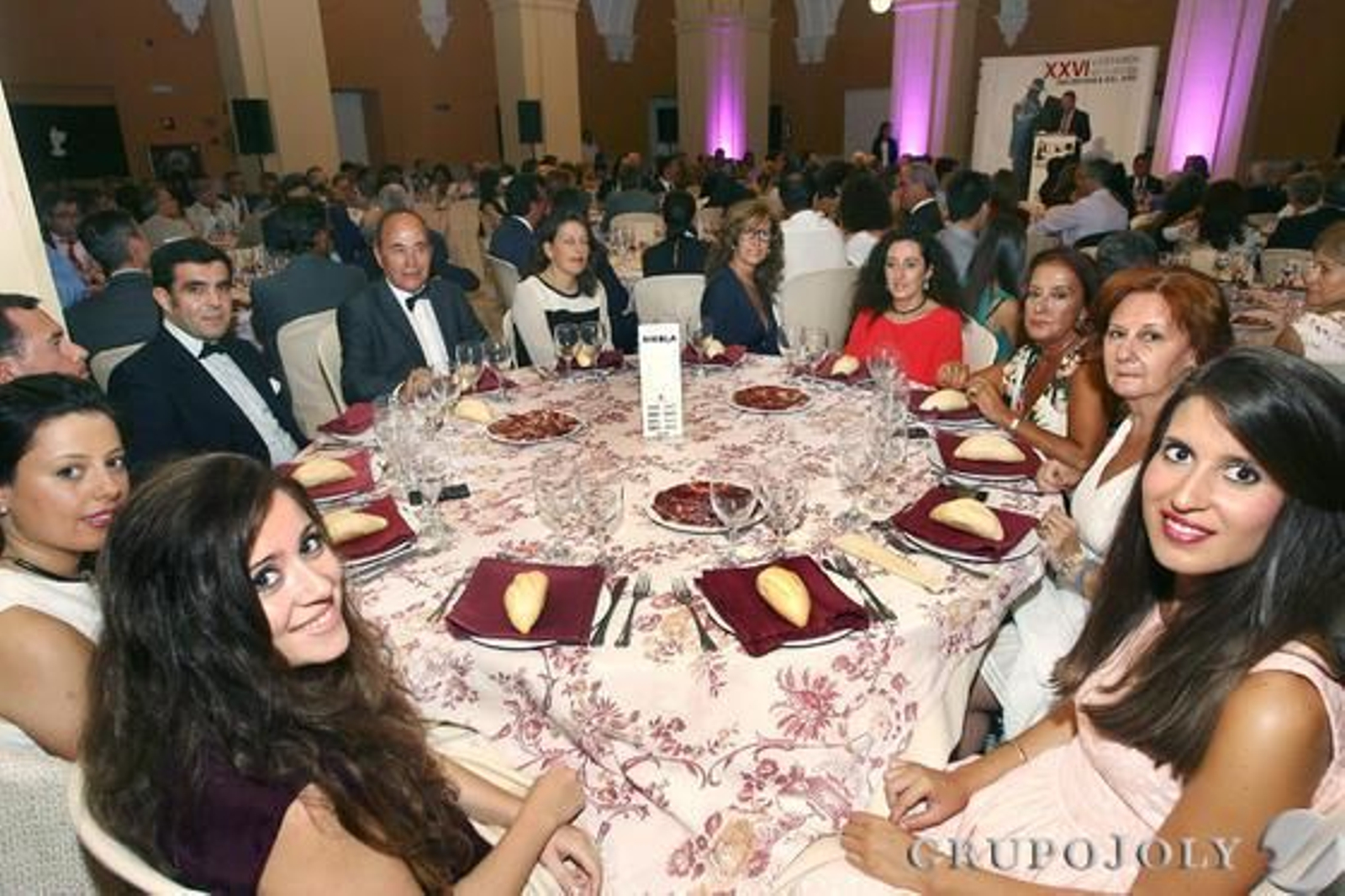 Victoria Martín, Irene González, José Enrique Borrallo, José Rafael Borrallo, Augusto Thassio, Irene Barrado, Mª Carmen Carvajal, Mª del Mar Martín, Maribel Tomé, Ángeles Momo e Isabel Mª Martín.

Foto: Alberto Dominguez/ Paqui Segarra