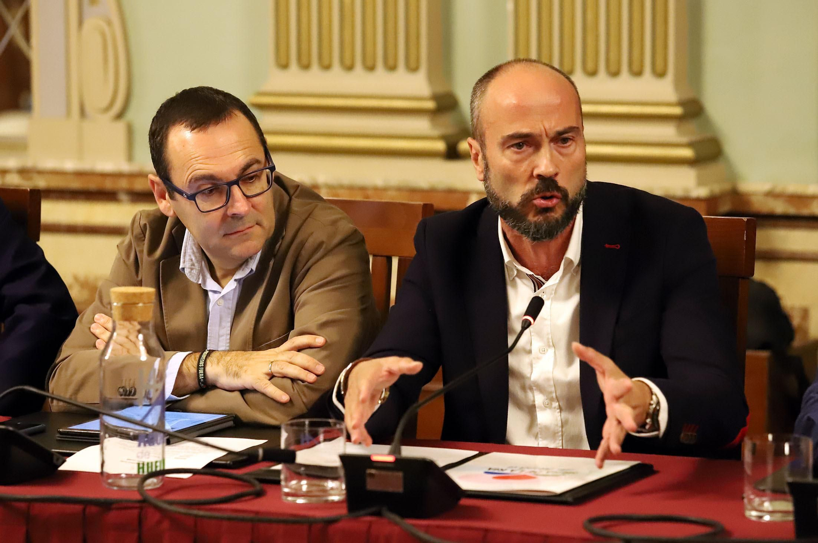 Imágenes del pleno celebrado en el Ayuntamiento de Huelva