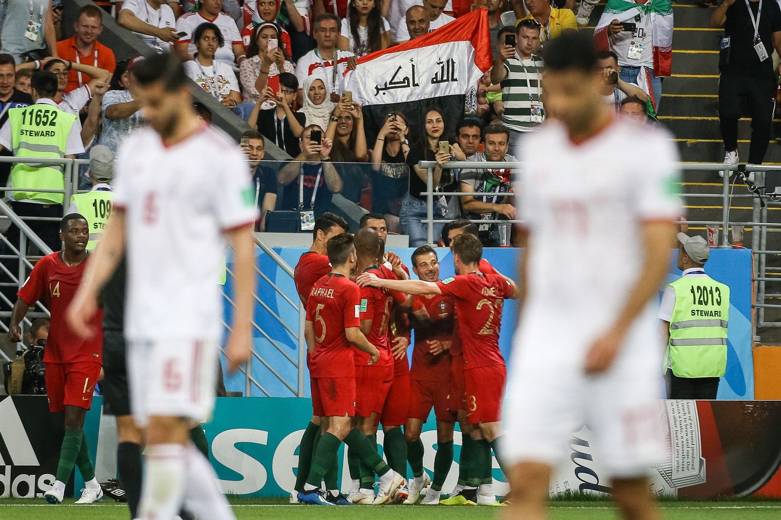 Las imágenes del Irán-Portugal