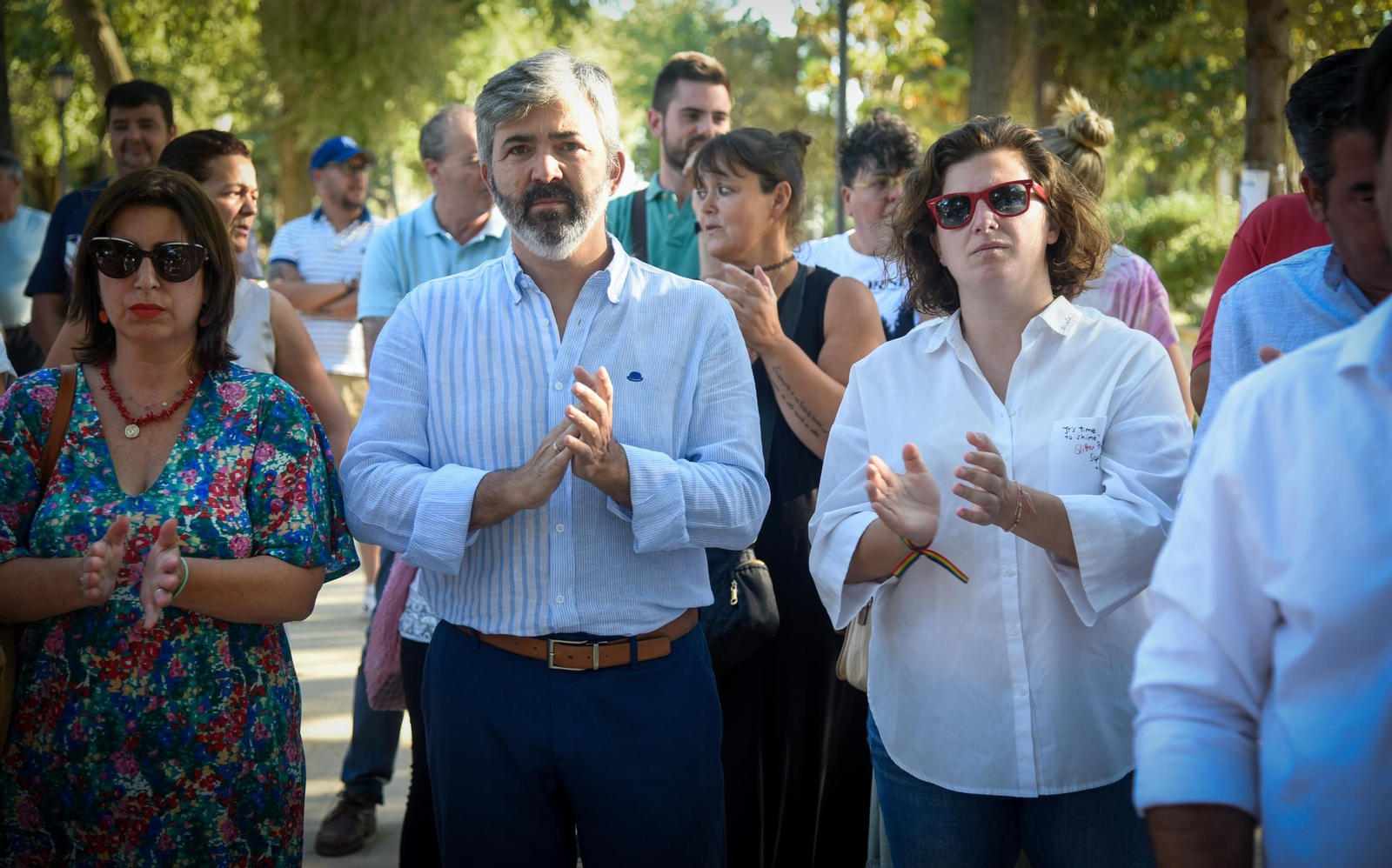 Concentración de protesta de la plataforma contra el mosquito del virus del Nilo
