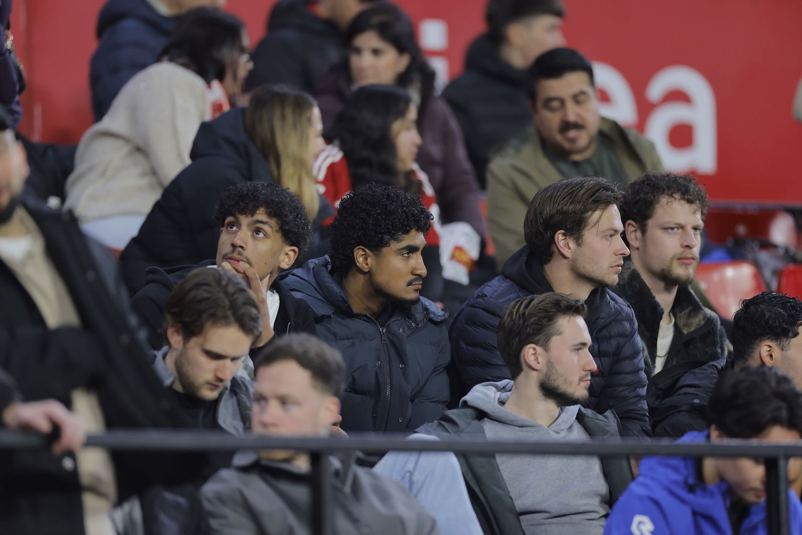 Búscate en las fotos del Sevilla - Celta