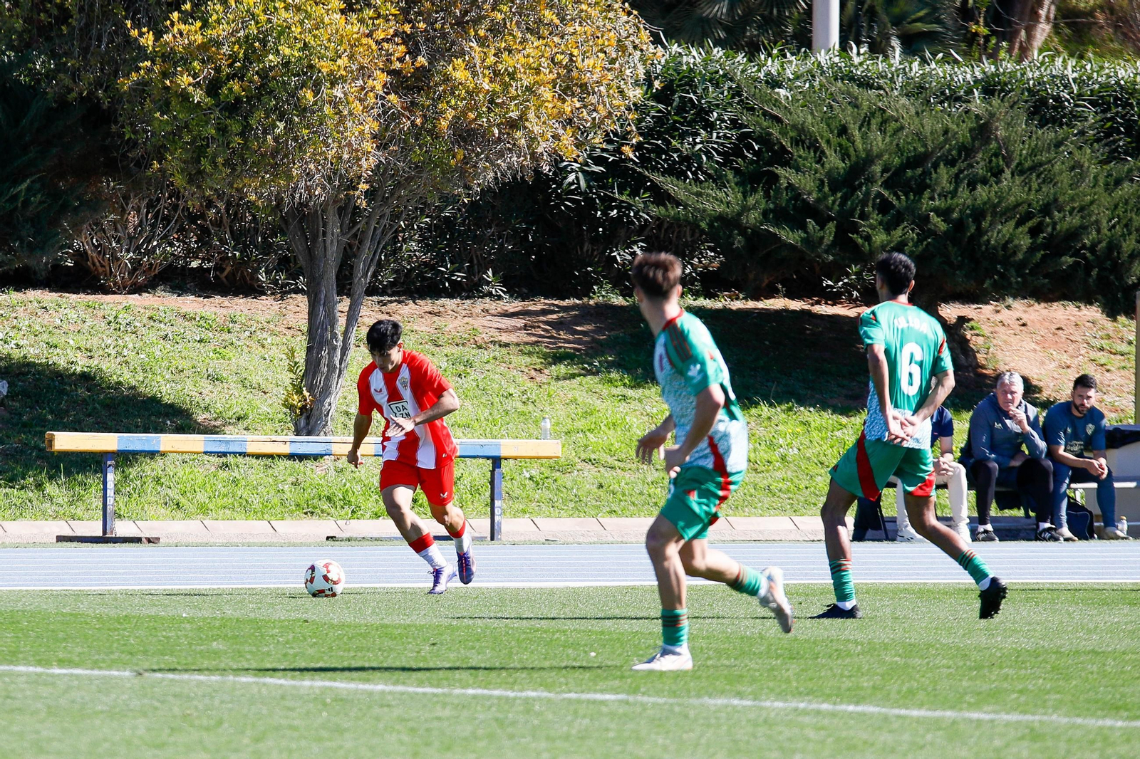 Las imágenes de Segunda RFEF entre Almeria B y recreativo de Granada