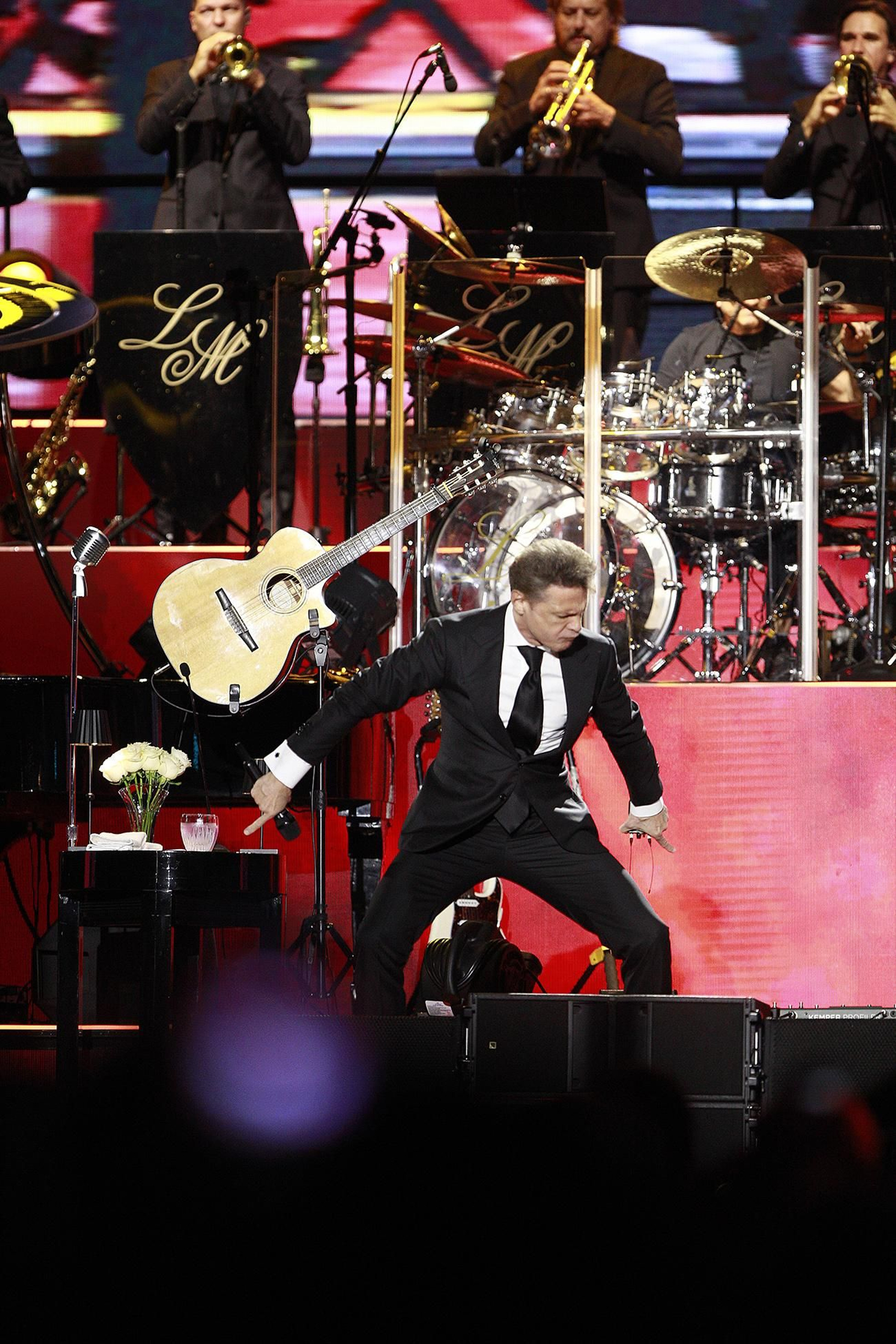 Luis Miguel encandila en su concierto de Roquetas de Mar, en imágenes