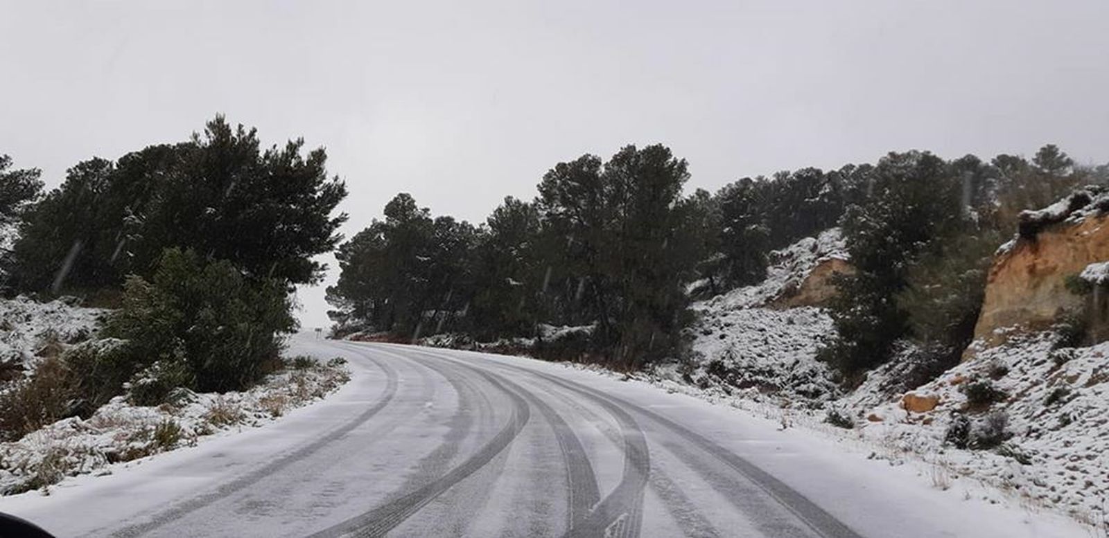 Gloria deja un manto blanco de nieve en la zona norte de la provincia