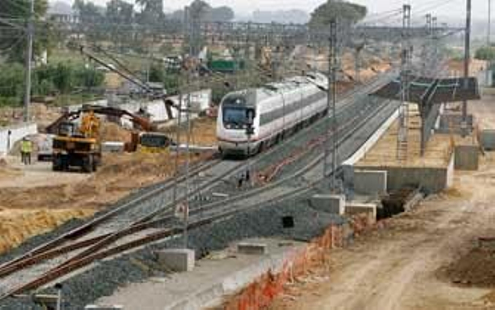 El AVE y la elevación del tren copan la inversión del Estado en la ciudad